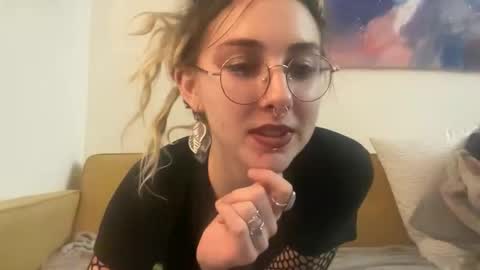 Fae online show from 10.04.25