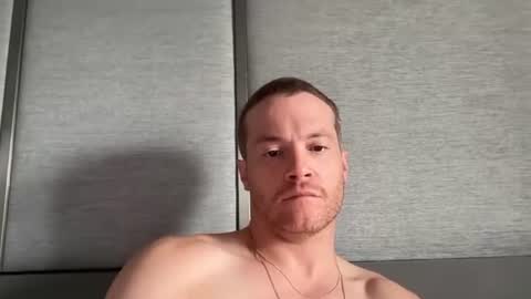 Snapshot of fairybae5 chatting on 07.18.26 Travis online show from 07.18.26