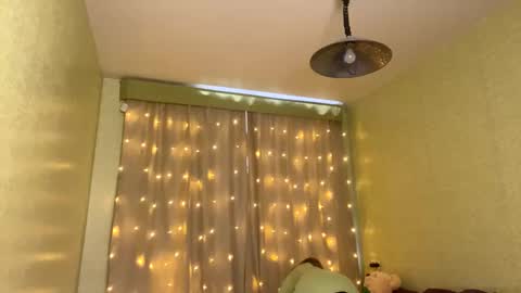 Ilona online show from 12.20.24