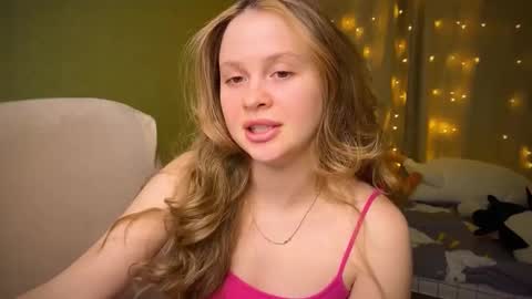 Ilona online show from 02.18.25