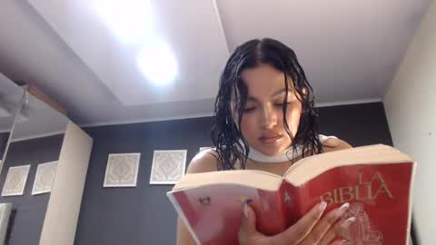 fairylatin online show from 06.30.26