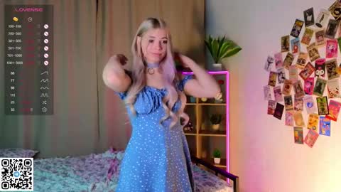 Emilia online show from 02.10.25