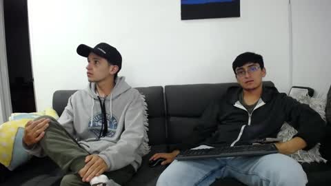 FallGays online show from 01.20.25