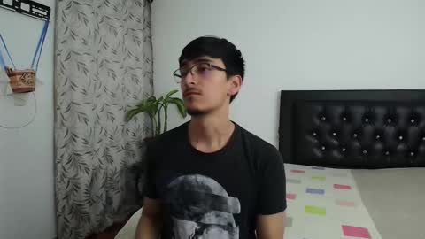 FallGays online show from 10.18.25