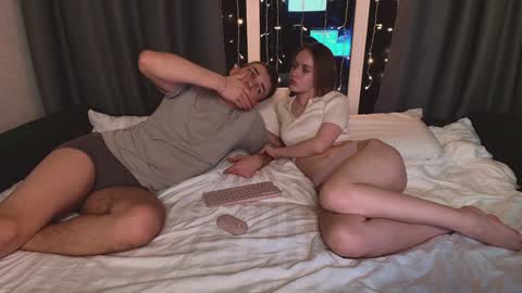 Snapshot of familysexy34 chatting on 01.12.25 familysexy34 online show from 01.12.25