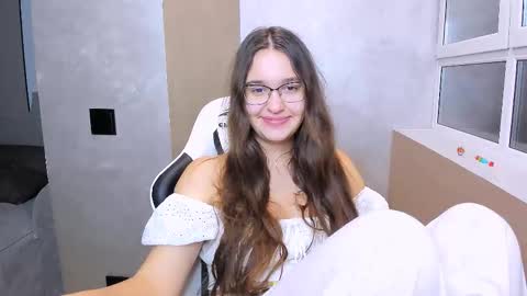 Snapshot of fancy_bunny chatting on 10.30.25 fancy bunny online show from 10.30.25