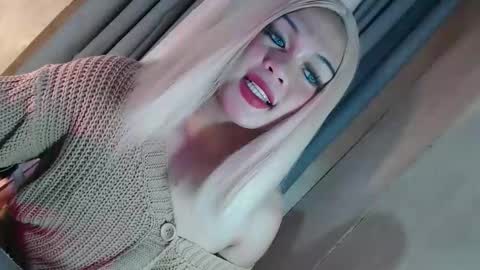 Snapshot of fantasticcock69_daniella chatting on 02.25.26 DANIELLA - DONT FORGET TO GIVE ME A THUMBSU UP online show from 02.25.26