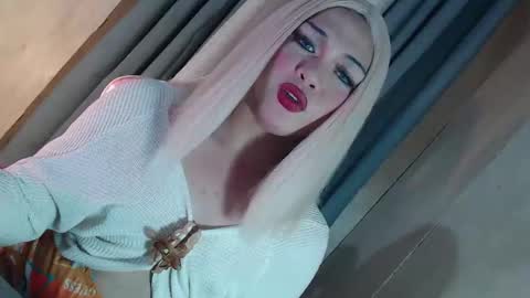 Snapshot of fantasticcock69_daniella chatting on 03.01.26 DANIELLA - DONT FORGET TO GIVE ME A THUMBSU UP online show from 03.01.26