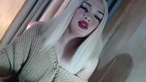 Snapshot of fantasticcock69_daniella chatting on 06.03.26 DANIELLA - DONT FORGET TO GIVE ME A THUMBSU UP online show from 06.03.26