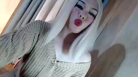 Snapshot of fantasticcock69_daniella chatting on 06.14.26 DANIELLA - DONT FORGET TO GIVE ME A THUMBSU UP online show from 06.14.26