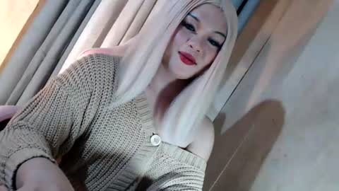 Snapshot of fantasticcock69_daniella chatting on 06.25.26 DANIELLA - DONT FORGET TO GIVE ME A THUMBSU UP online show from 06.25.26