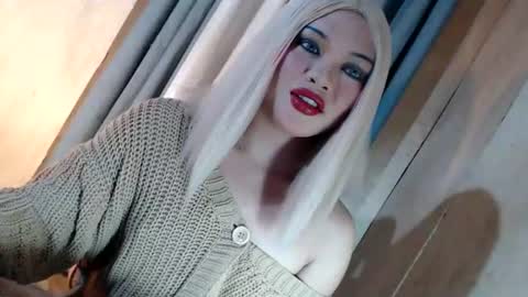 Snapshot of fantasticcock69_daniella chatting on 06.26.26 DANIELLA - DONT FORGET TO GIVE ME A THUMBSU UP online show from 06.26.26