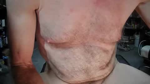 Snapshot of fantasyresort chatting on 09.16.25 fantasyresort online show from 09.16.25