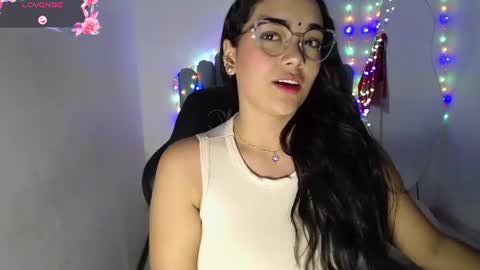 Snapshot of farah_samira chatting on 07.08.26 farah online show from 07.08.26