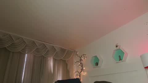 Farah online show from 02.27.26