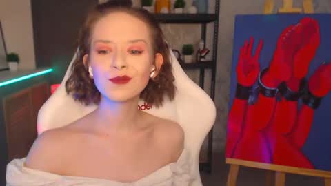 Fascinating   Eyes online show from 12.19.24