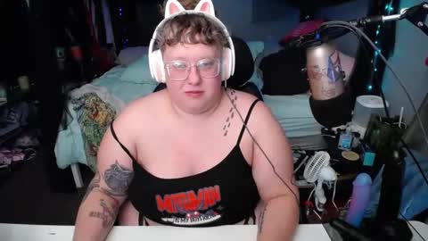 FatVeronica online show from 01.18.25