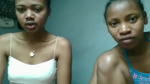 Snapshot of fayence09 chatting on 09.10.25 fayence09 online show from 09.10.25