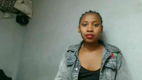 Snapshot of fayence09 chatting on 09.12.25 fayence09 online show from 09.12.25