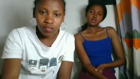 Snapshot of fayence09 chatting on 10.19.25 fayence09 online show from 10.19.25