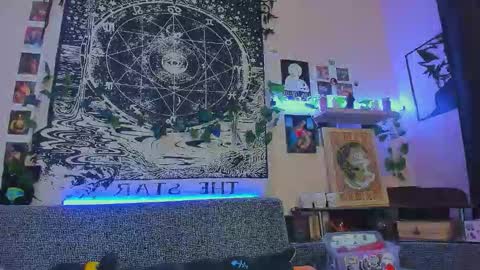 Diva online show from 12.04.25