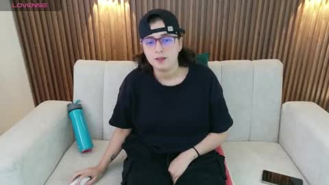 Feelena online show from 05.26.26