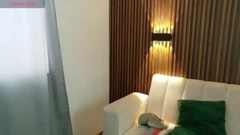 Feelena online show from 05.29.26
