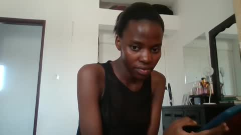 feetlovely507541 online show from 04.18.26