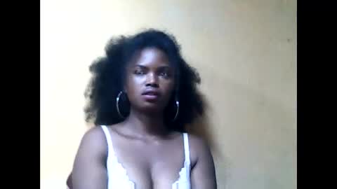 Snapshot of felicia422300 chatting on 05.22.26 felicia422300 online show from 05.22.26