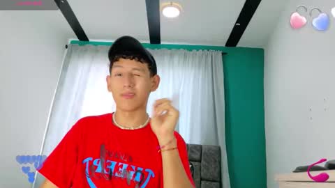 Snapshot of felipehotgonzalez chatting on 11.23.25 felipehotgonzalez online show from 11.23.25