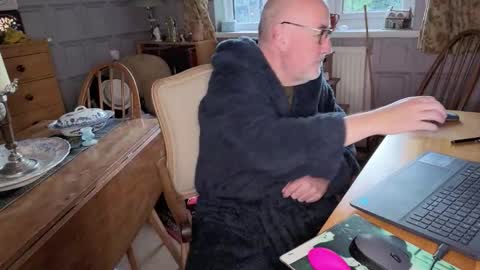 Adam online show from 10.27.25