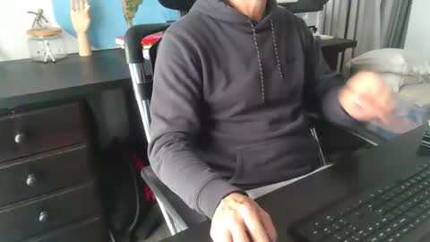 femdomsubby online show from 11.18.25