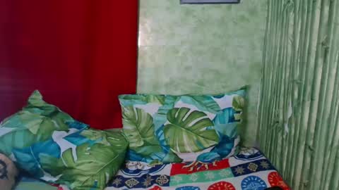 feminine_tsx online show from 01.29.25