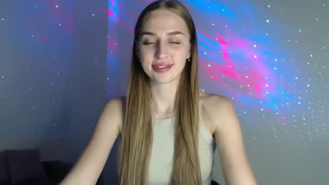 Snapshot of femkedejager chatting on 02.04.25 Femke online show from 02.04.25