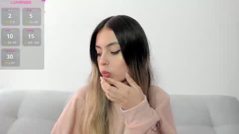Snapshot of fernanda_aaa chatting on 06.24.26 fernanda online show from 06.24.26