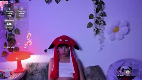 Snapshot of fernanda_indie chatting on 11.22.25 F E R N A N D A online show from 11.22.25