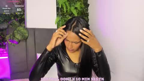 Snapshot of fernanda_liie_ chatting on 10.29.25 fernanda_liie_ online show from 10.29.25