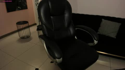 FER  online show from 12.17.25