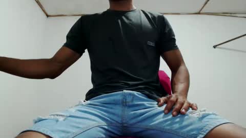 fernandez_latinblack online show from 01.04.25