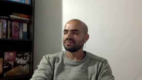 insta ferxx1210 Fercho online show from 12.25.24