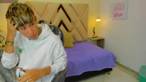 FER PHOENIX online show from 11.13.25