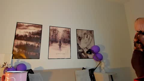 Snapshot of fetishrey chatting on 01.26.25 Rey online show from 01.26.25