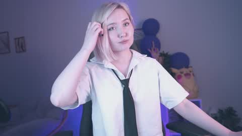 Snapshot of fetishrey chatting on 01.31.25 Rey online show from 01.31.25