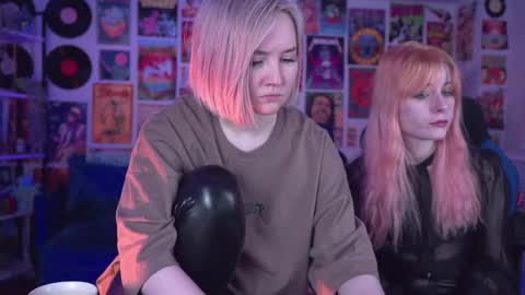 Snapshot of fetishrey chatting on 03.06.25 Rey online show from 03.06.25