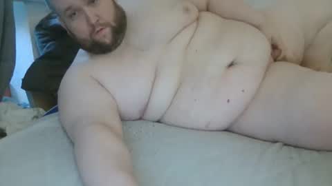 Snapshot of fettebifotze28h chatting on 12.20.25 Cow Sow online show from 12.20.25