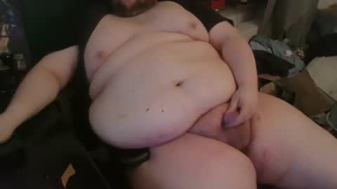 Snapshot of fettebifotze28h chatting on 12.22.25 Cow Sow online show from 12.22.25