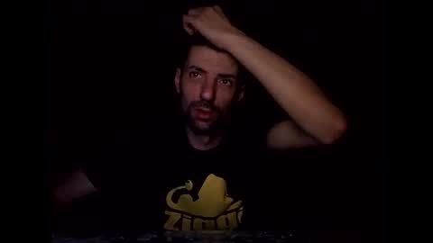 Raised in 90s online show from 03.02.26