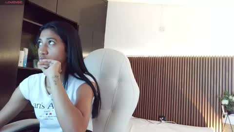 Snapshot of ffreyja_ chatting on 02.16.26 Freyja online show from 02.16.26