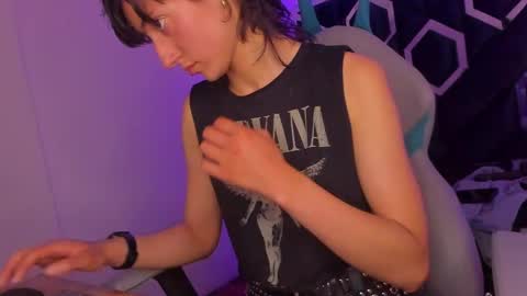   online show from 02.08.25