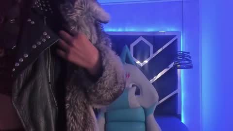   online show from 03.07.25